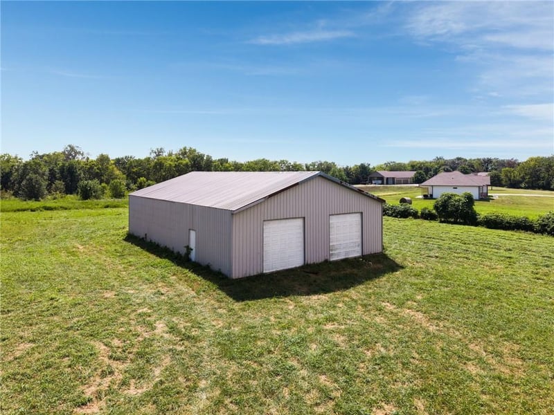 1910 600th Rd, Kingsville, MO 64061