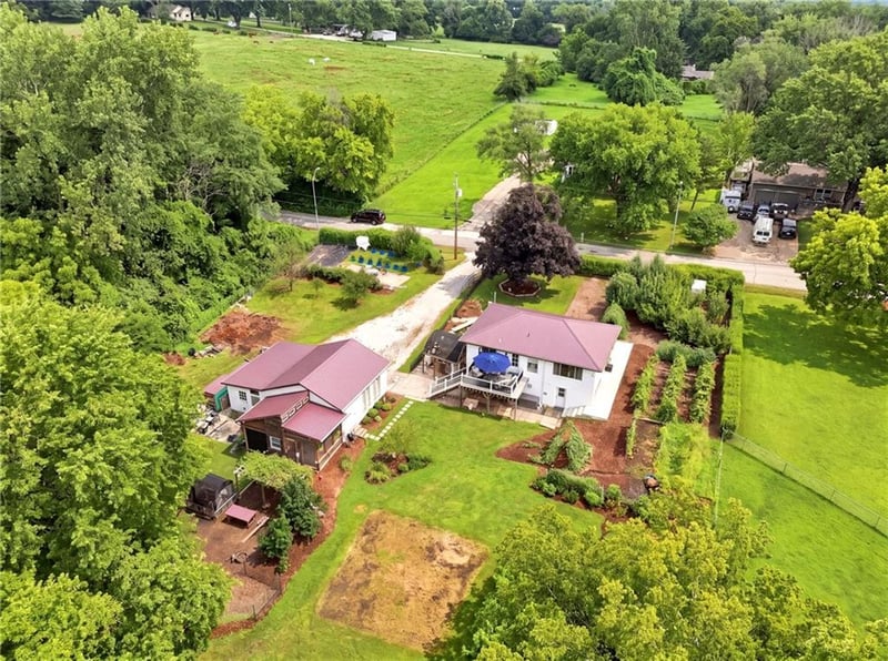 507 E 127th St, Kansas City, MO 64145