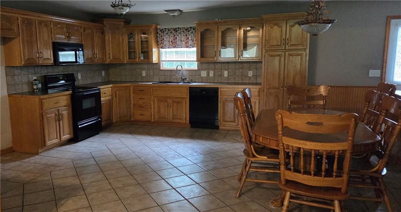 200 Ottman St, Richmond, MO 64085