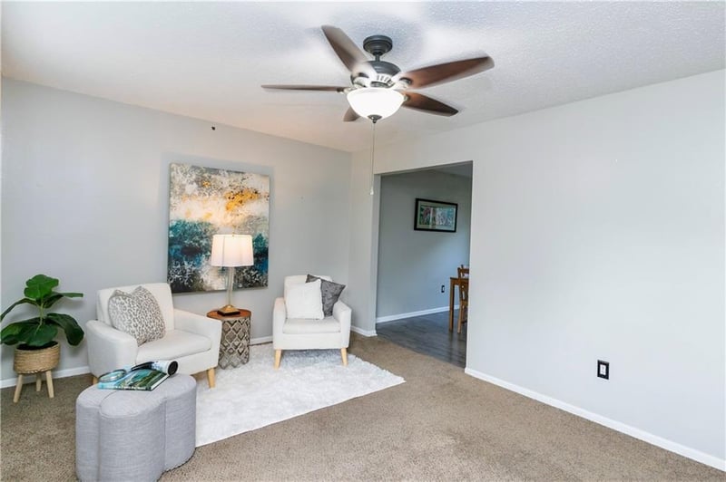 806 Covey Dr, Peculiar, MO 64078