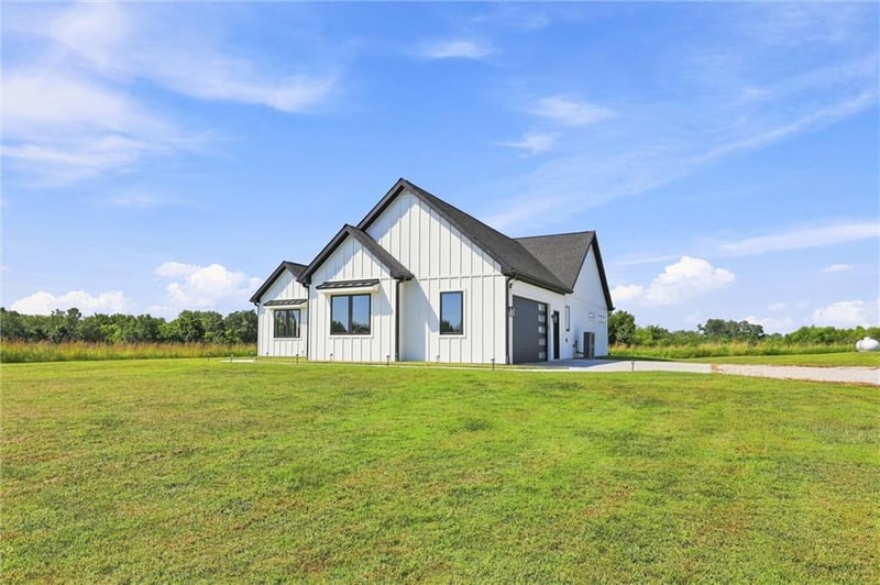 5600 SE Us 69 Hw, Lawson, MO 64062