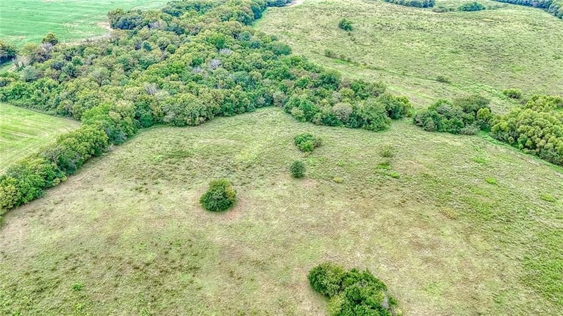 1143 SW 1801st Rd, Latour, MO 64747