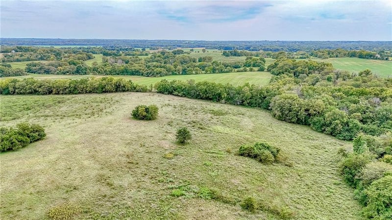 1143 SW 1801st Rd, Latour, MO 64747