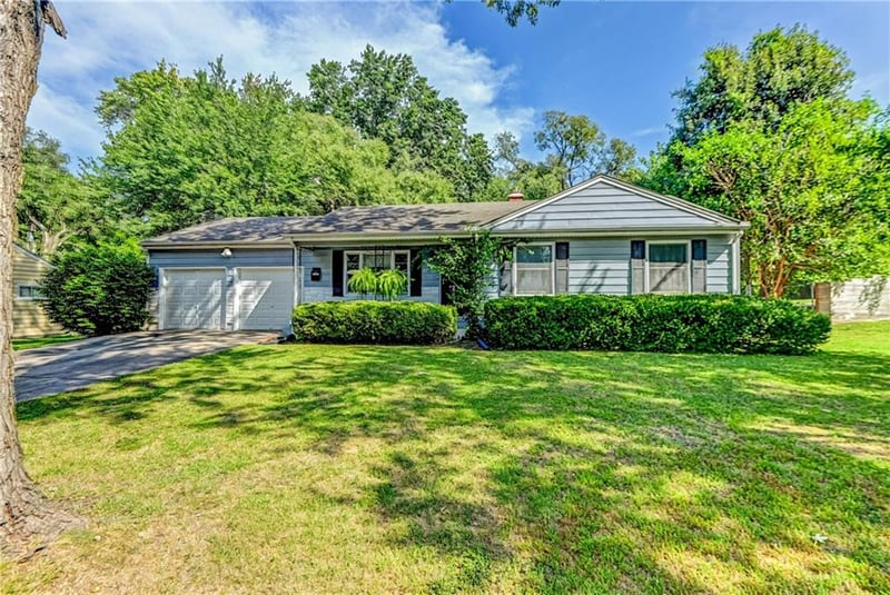 9704 E 81st St, Raytown, MO 64138