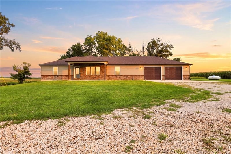 363 SE Pp Hw, Leeton, MO 64761