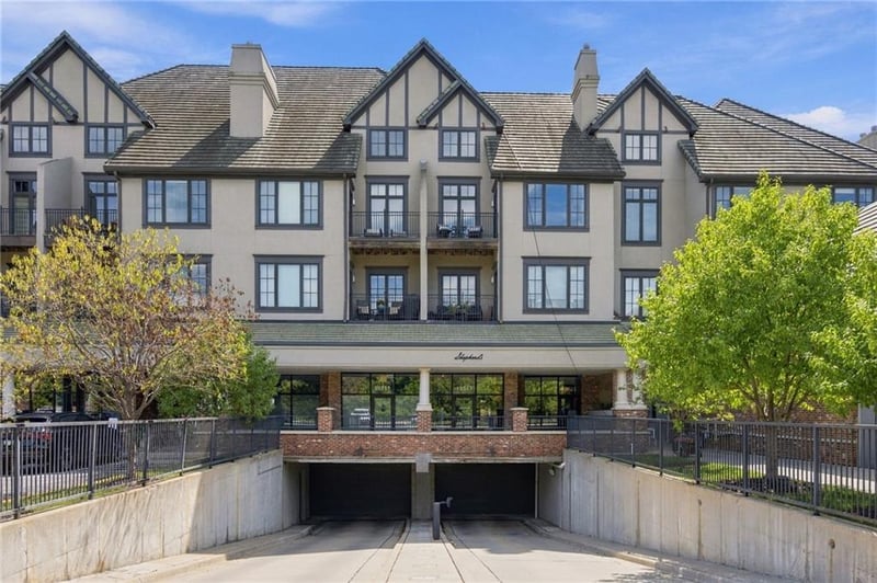 10511 Mission #302 Rd #302, Leawood, KS 66206