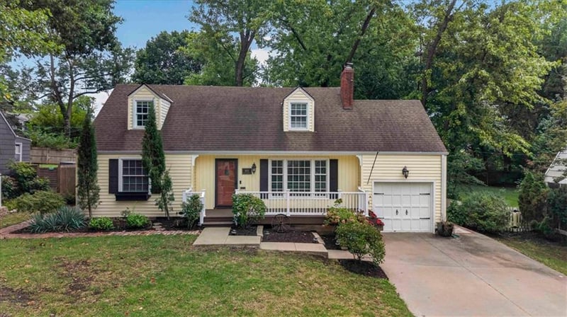 4111 W 74th Ter, Prairie Village, KS 66210