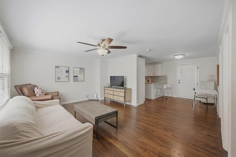5051 Buena Vista St, Roeland Park, KS 66205