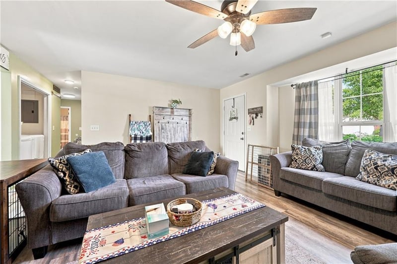 1002 N Hampton Dr, Warrensburg, MO 64093