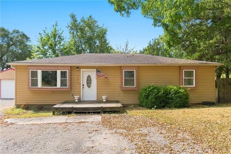 209 Main St, Bucyrus, KS 66013