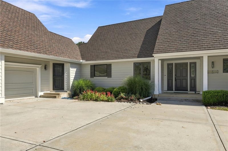 17835 Bluejacket St, Overland Park, KS 66221