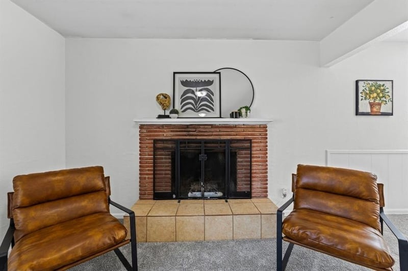 9503 E 80th Ter, Raytown, MO 64138