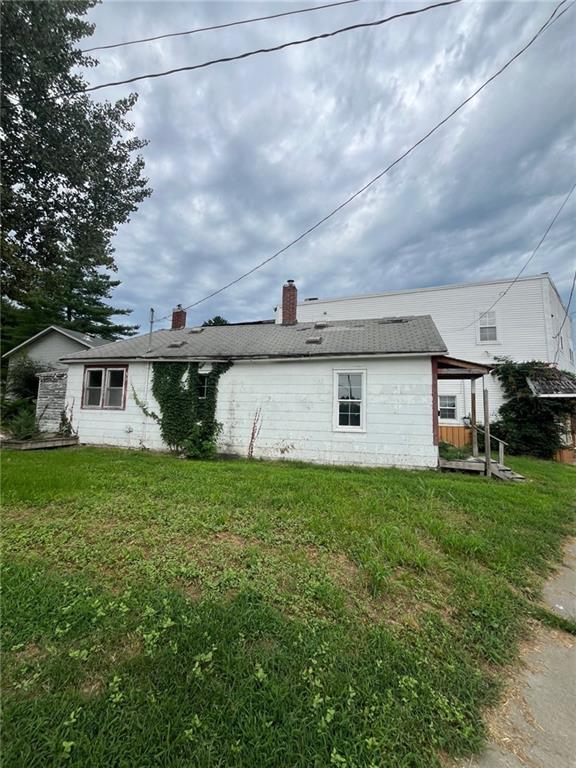 3024 Saint Joseph Ave, St Joseph, MO 64505