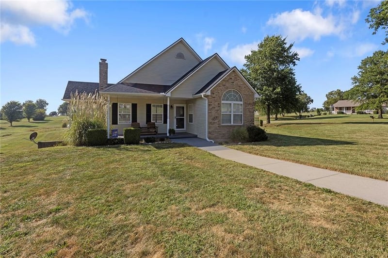 7357 Valley View Cir, Odessa, MO 64076