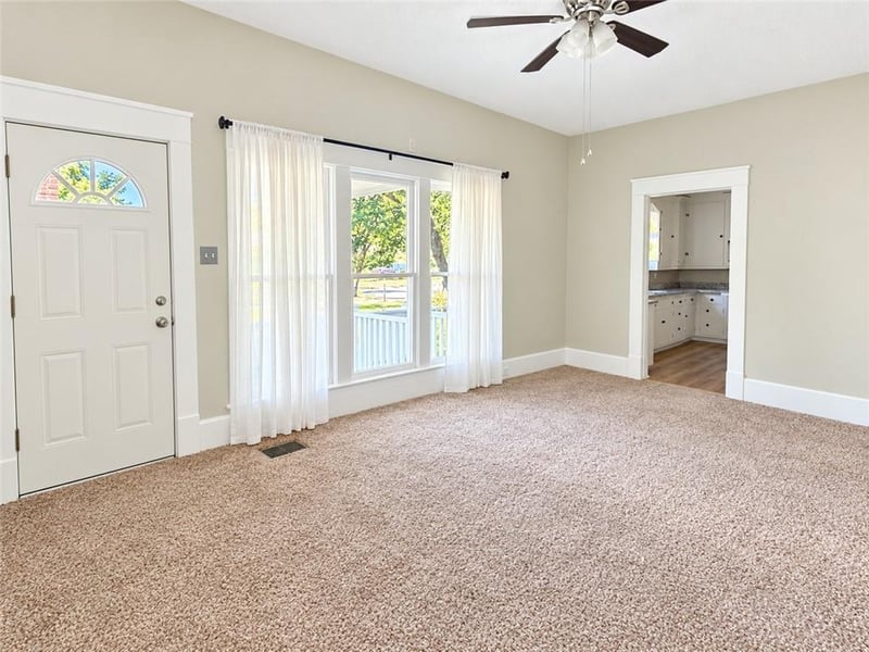 729 E 4th St, Cherryvale, KS 67335