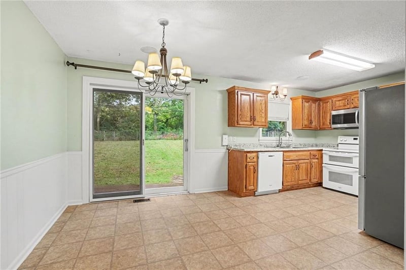 10610 Bellefontaine Ave, Kansas City, MO 64137
