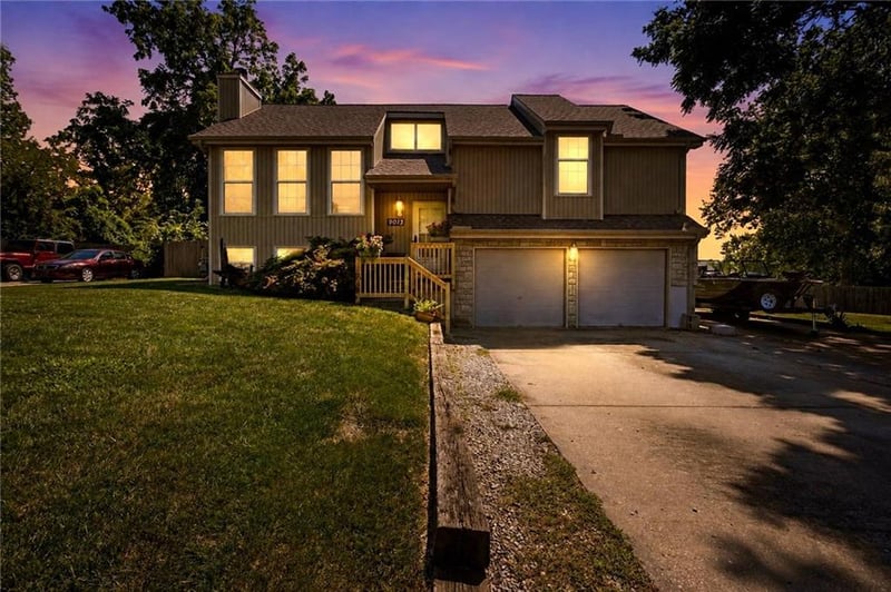 9013 W 48th Ter, Merriam, KS 66203