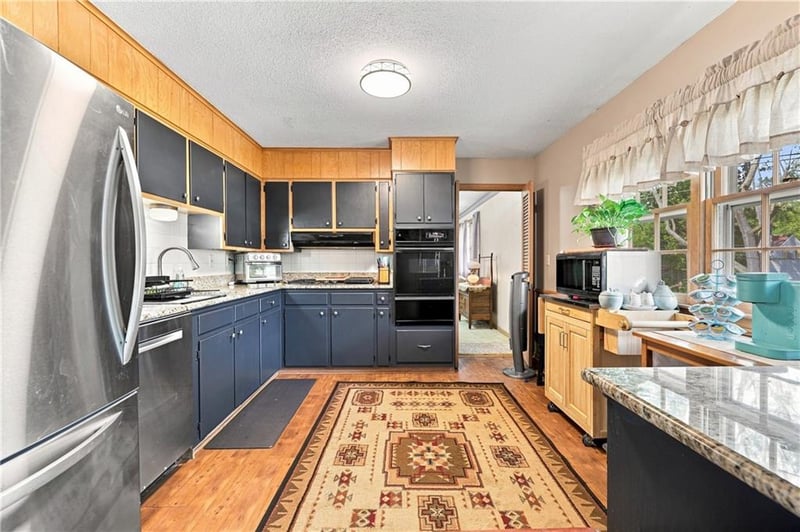 5207 Spring Ave, Kansas City, MO 64133