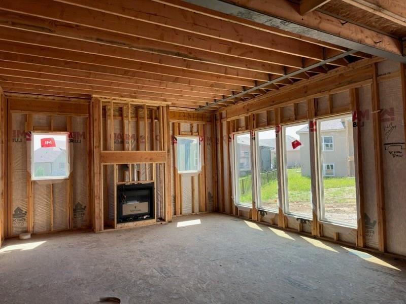 17424 Parkhill St, Overland Park, KS 66221
