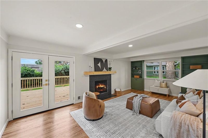 3515 W 93rd St, Leawood, KS 66206