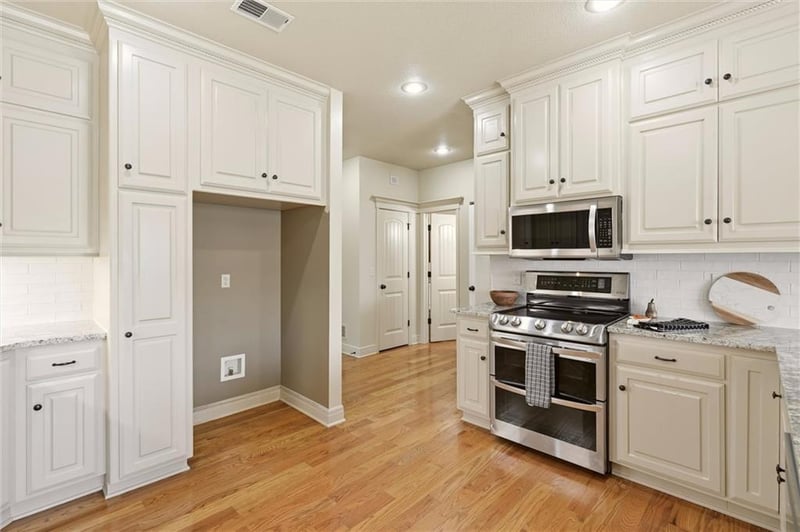 11211 N Richmond Ct, Kansas City, MO 64157