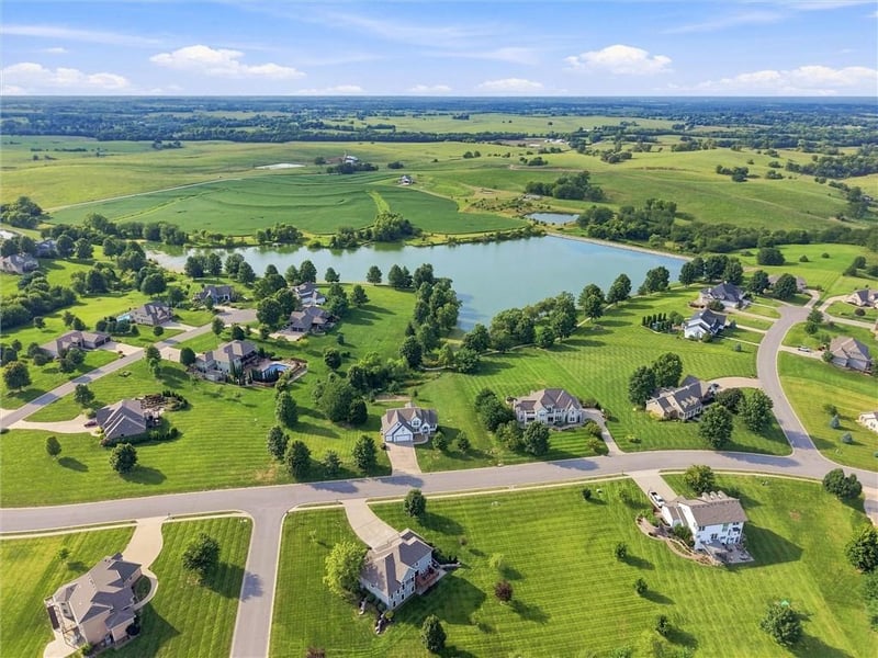 20207 NE 102nd St, Liberty, MO 64068
