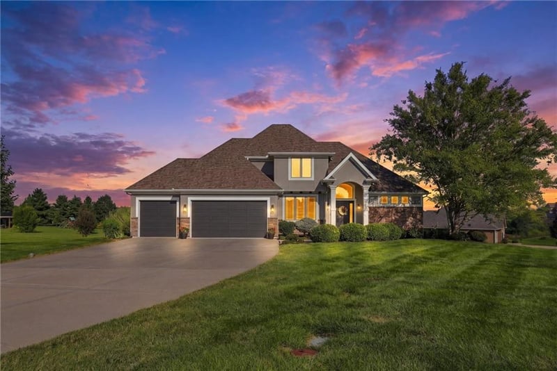 20207 NE 102nd St, Liberty, MO 64068