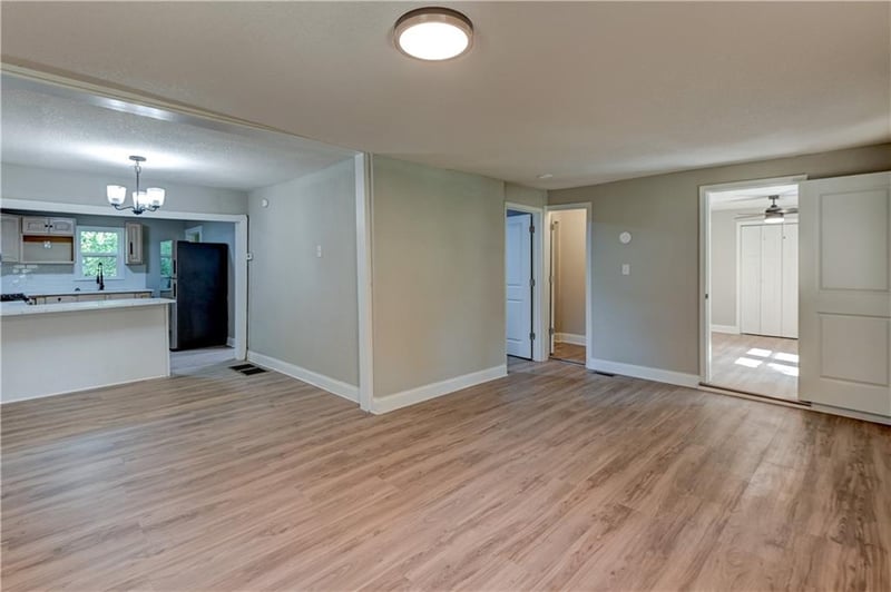 6212 Eugene Field Rd, Kansas City, MO 64119