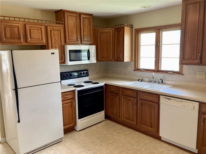 308 S Clayton St, Maryville, MO 64468