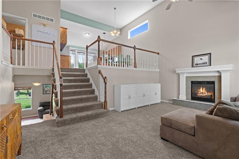 8715 N Robinhood Ave, Kansas City, MO 64154
