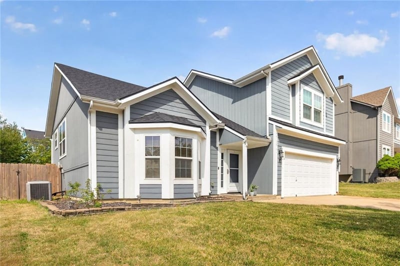 21877 Lincoln Ter, Spring Hill, KS 66083