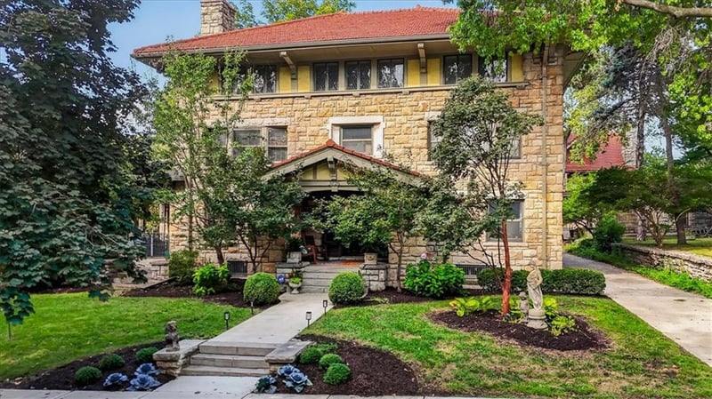 3726 Madison Ave, Kansas City, MO 64111