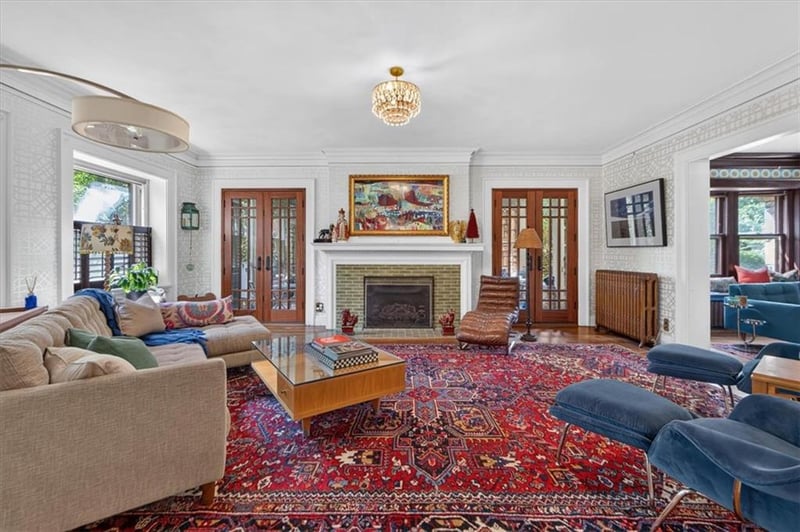 3726 Madison Ave, Kansas City, MO 64111