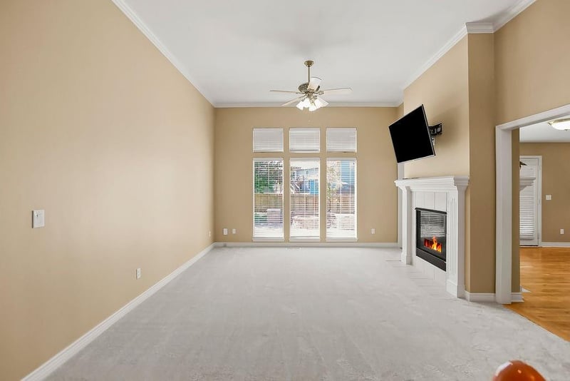 20383 W 199th Ter, Spring Hill, KS 66083