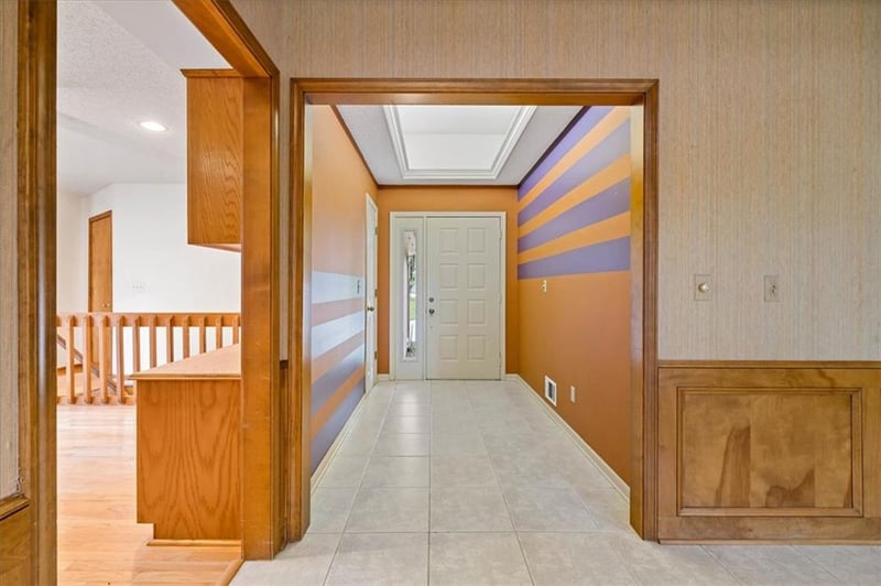 11417 Marty St, Overland Park, KS 66210