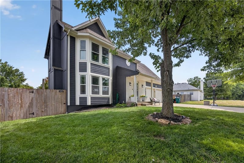 22680 S Franklin St, Spring Hill, KS 66083