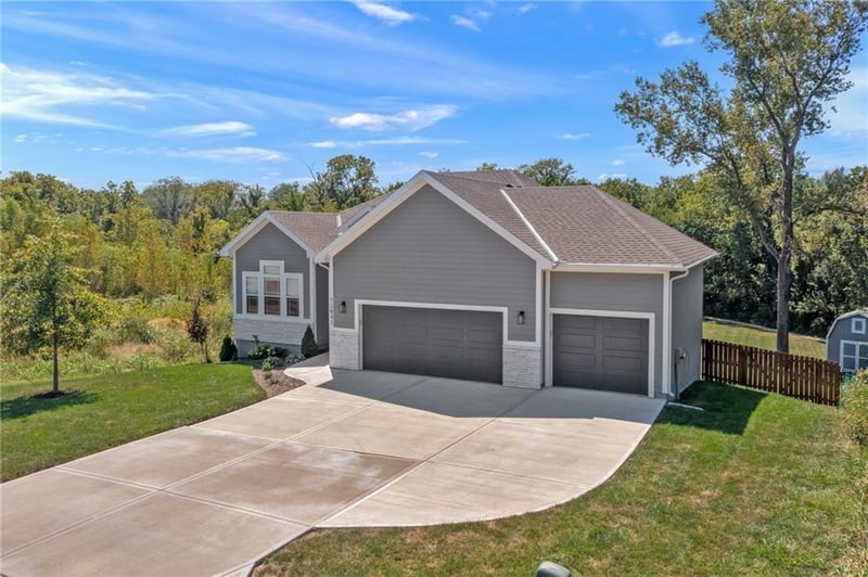 12641 Farrow St, Kansas City, KS 66109