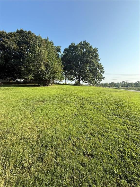 5415 NW Roanridge Rd, Kansas City, MO 64151