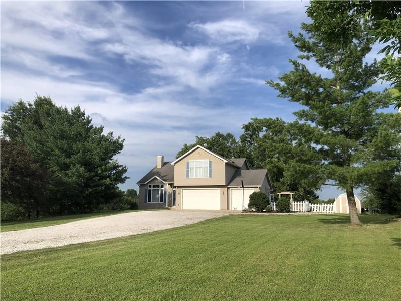 14113 Cameron Rd, Excelsior Springs, MO 64024