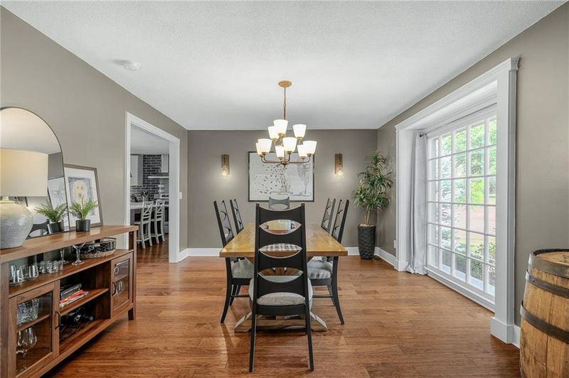 10927 W 99th Pl, Overland Park, KS 66214