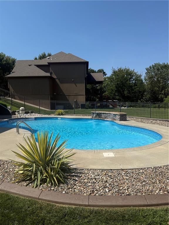 22702 E 41st Ter, Blue Springs, MO 64015