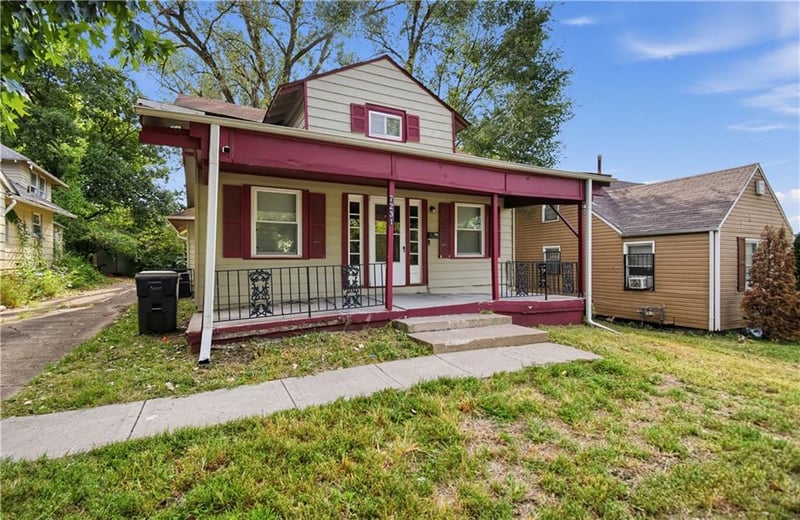 7231 Bales Ave, Kansas City, MO 64132