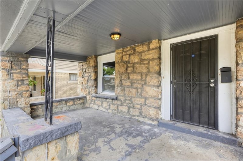 3005 E 32nd St, Kansas City, MO 64128