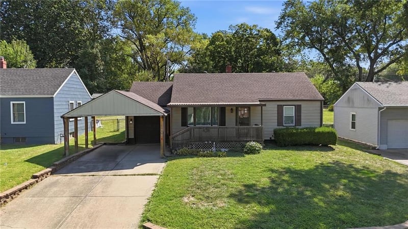 3129 Englewood Ter, Independence, MO 64052
