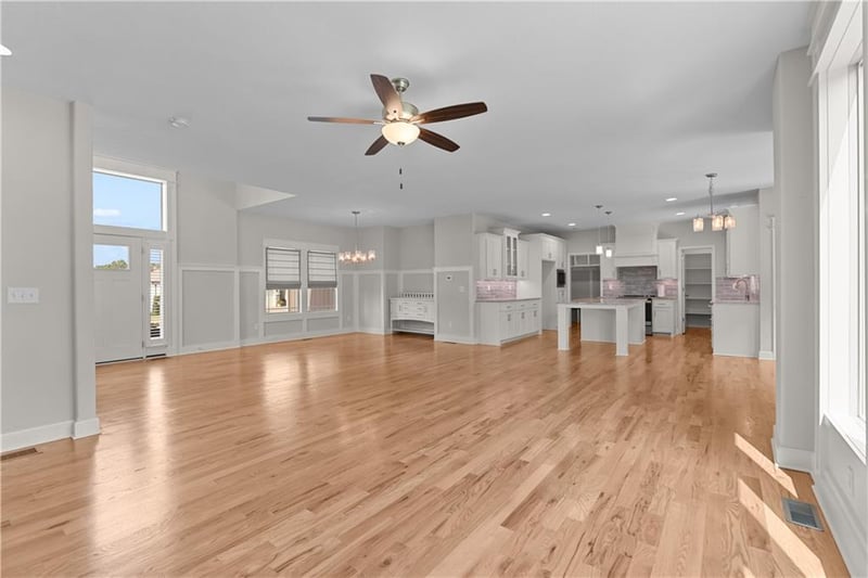 2911 SW Arthur Dr, Lee's Summit, MO 64082