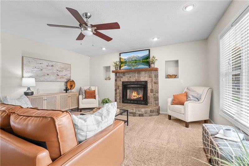 1331 NE Depot Dr, Lee's Summit, MO 64086