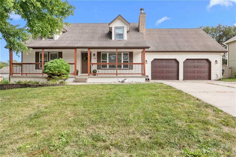1331 NE Depot Dr, Lee's Summit, MO 64086