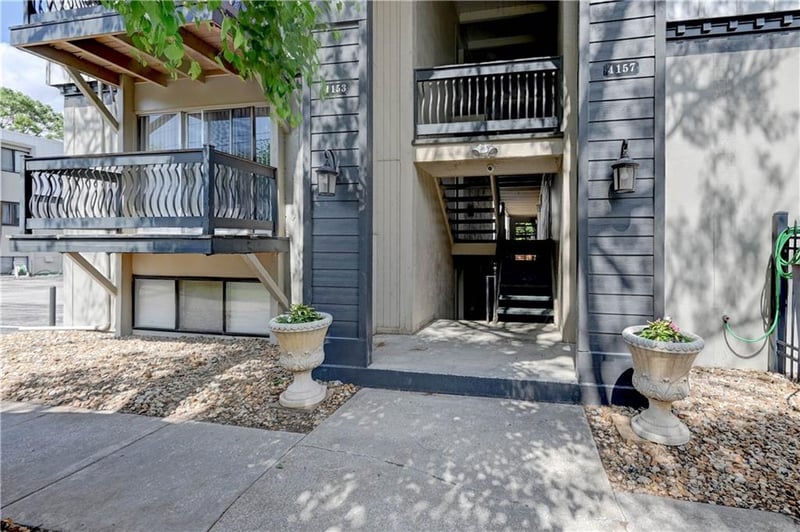 4157 Roanoke Rd #2, Kansas City, MO 64111