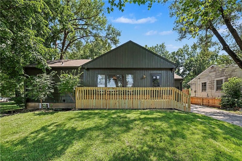 6029 Woodson St, Mission, KS 66202