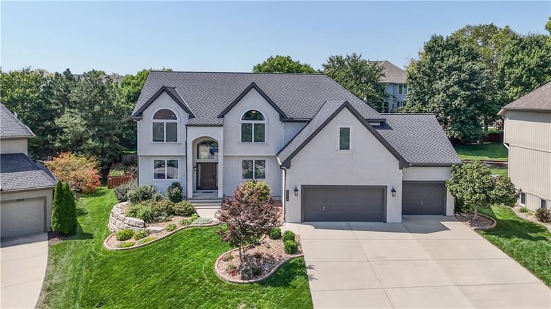 7206 Noland Rd, Shawnee, KS 66216
